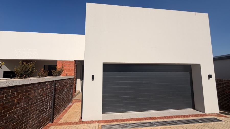 3 Bedroom Property for Sale in Helderzicht Eco Estate North West